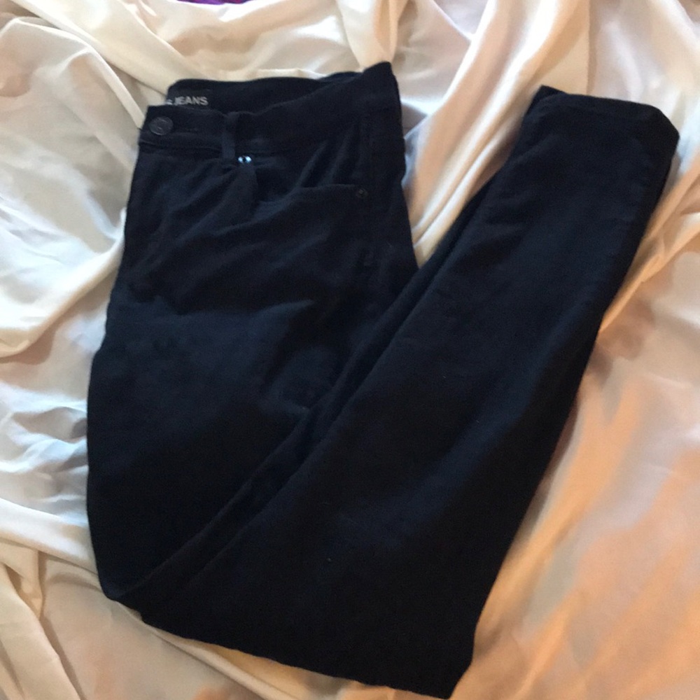 Black Express Jeans gently used size 8 mid rise